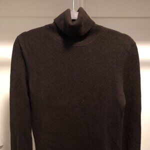 Evelyn Grace 100% Cashmere Turtleneck Sweater – Women’s Large, Dark Brown